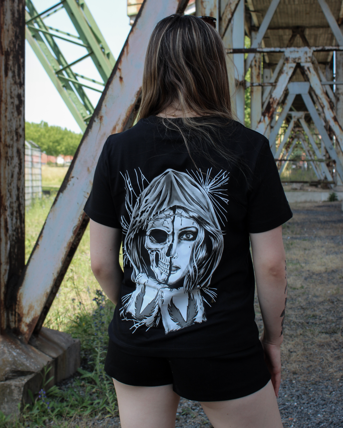Unisex T-Shirt 'Lady Of Death'